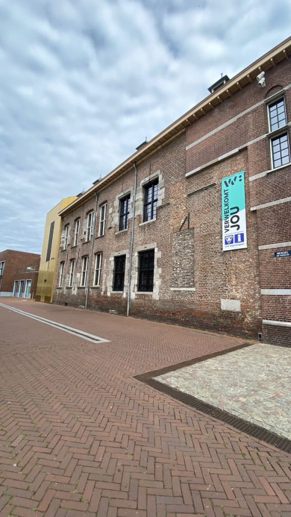 museum w bezoek weert kunst kunstmuseum schatkist gebouw