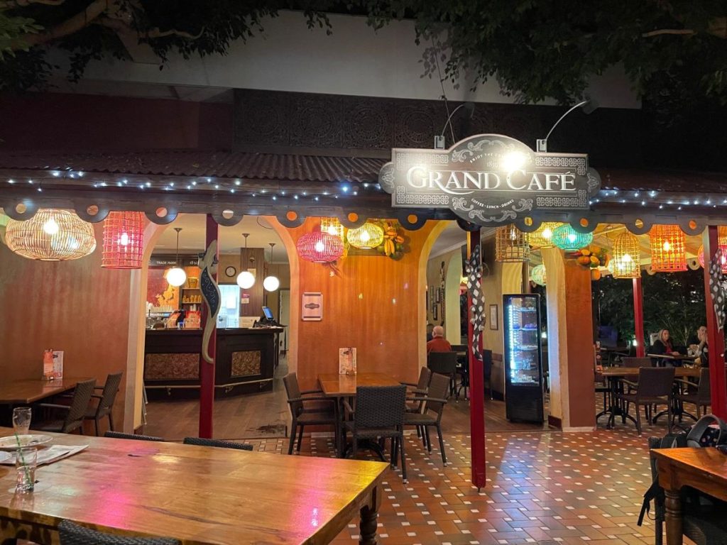 grand café restaurant