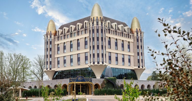 Het Efteling Wonder Hotel is geopend – slaap in een echt luchtkasteel!
