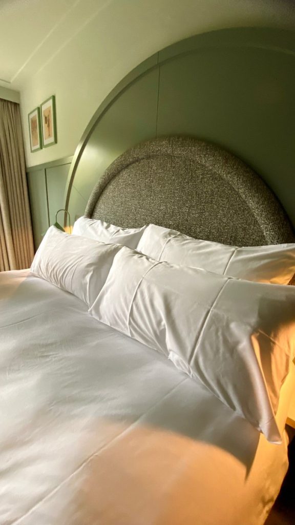 slapen in efteling grand hotel bed kussens