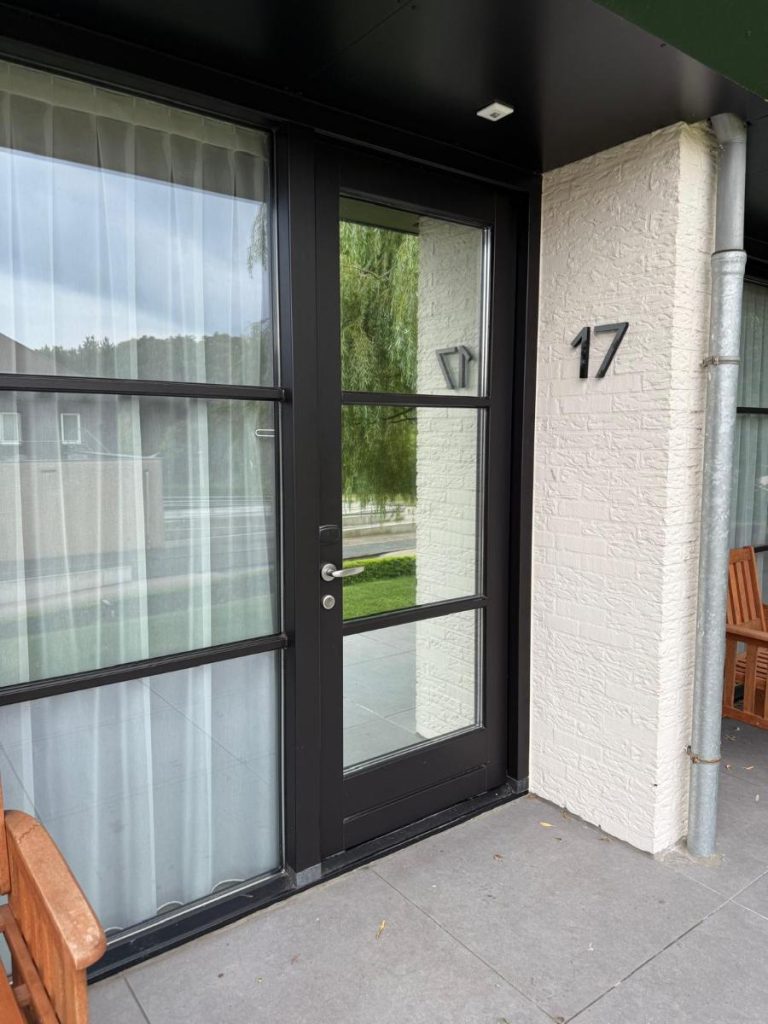 ingang hotelkamer